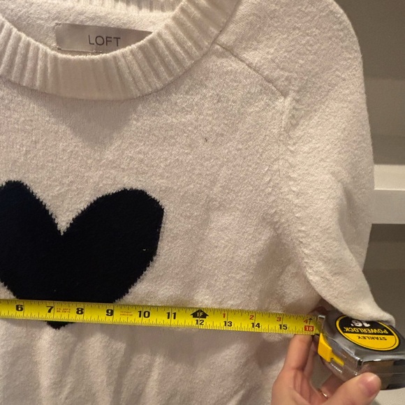LOFT Valentine’s Day Cream Sweater XS Petite - Picture 4 of 4